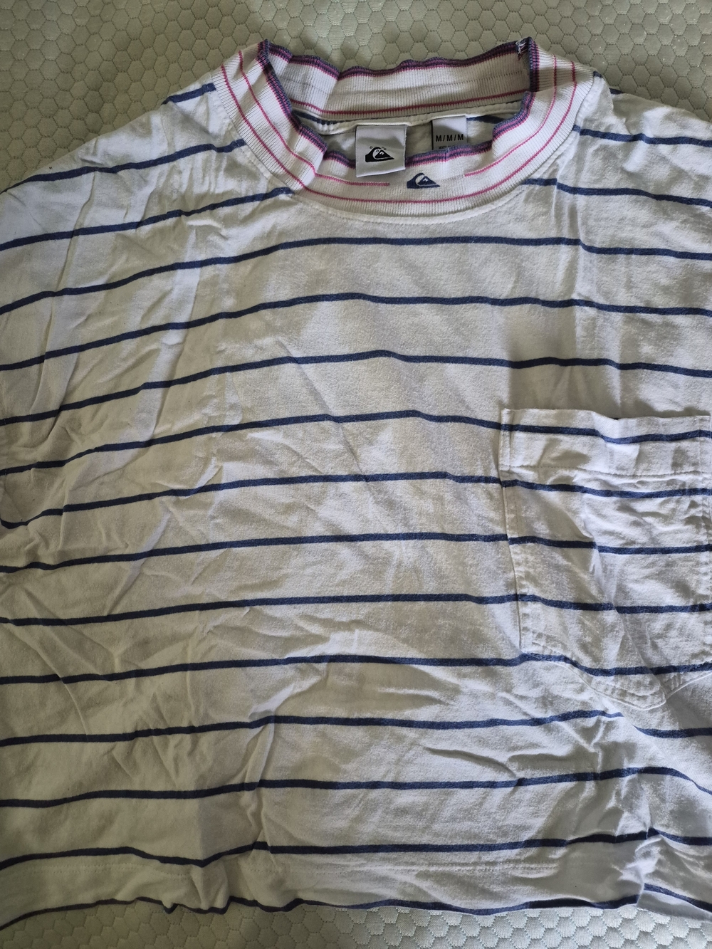 Quiksilver White Cropped Tee with Blue Stripes and Pink-Trim Collar